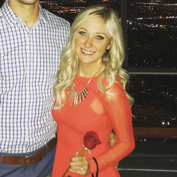 Meet your Posher, Sara - Picture 2 of 4